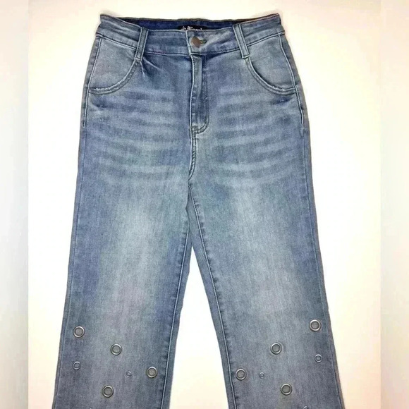 Vocal Women’s Straight Leg Jeans Size- Small - Picture 2 of 11